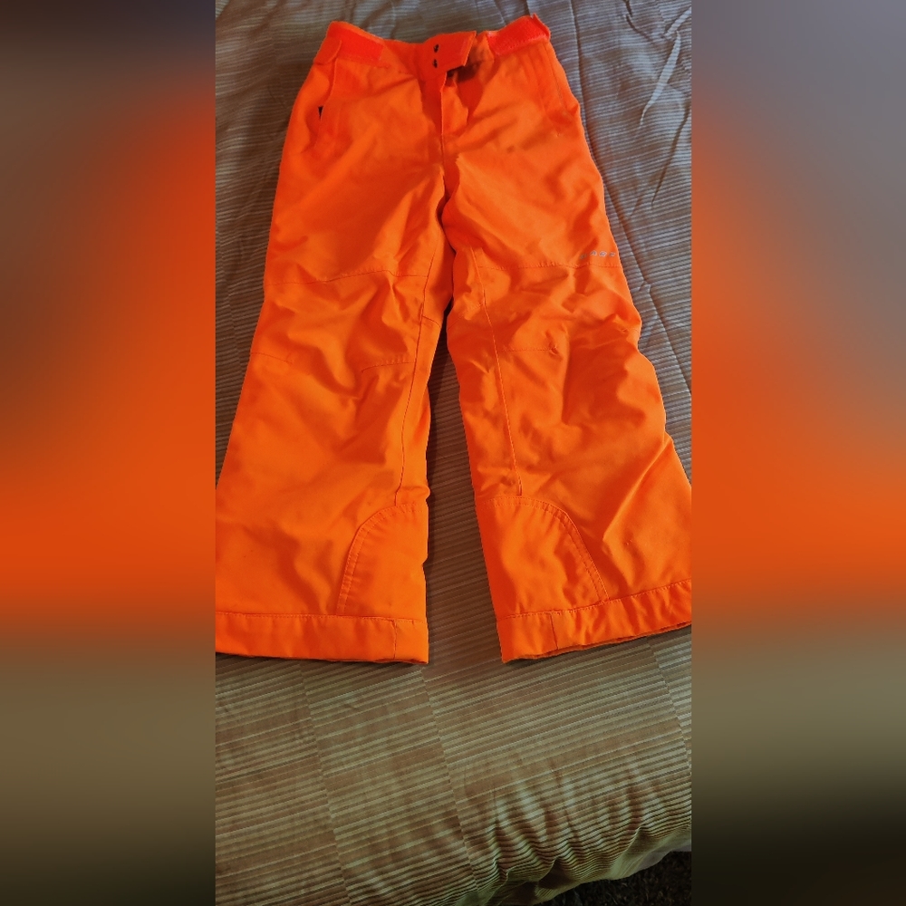Boys size 7-8 ski pant.